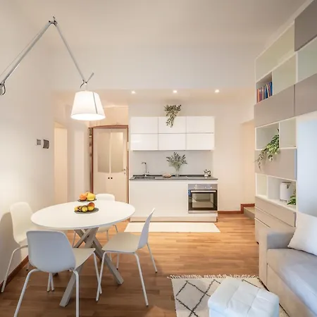 Appartement Guesthost - Historic Palace In The Heart Of *