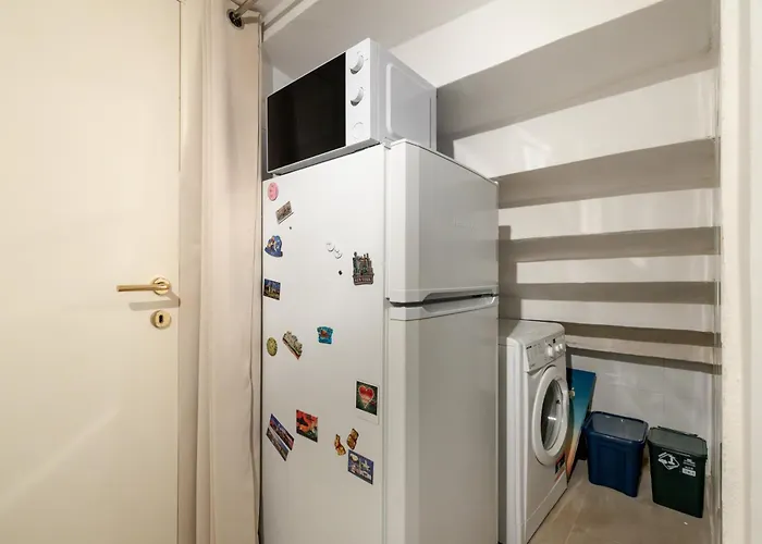 Guesthost - Historic Palace In The Heart Of