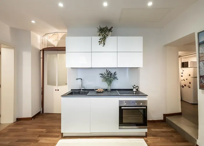 Guesthost - Historic Palace In The Heart Of Apartment Siena