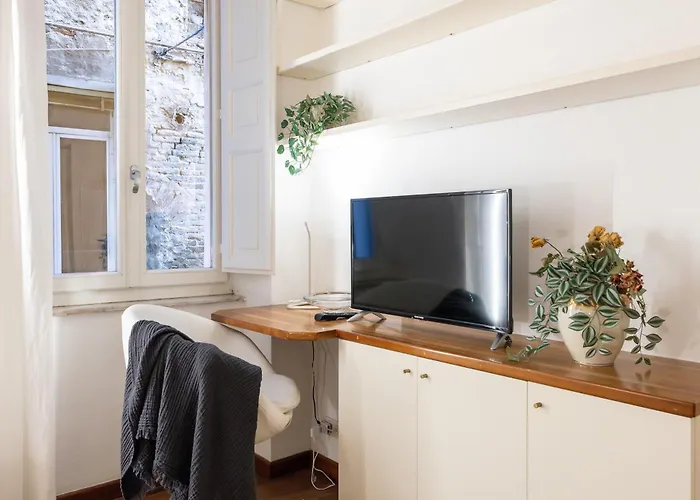 Apartment Guesthost - Historic Palace In The Heart Of *