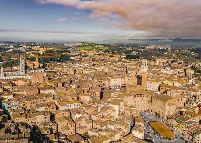 Apartment Guesthost - Historic Palace In The Heart Of Siena