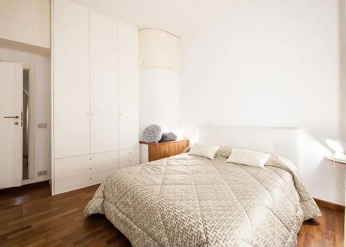 Guesthost - Historic Palace In The Heart Of *